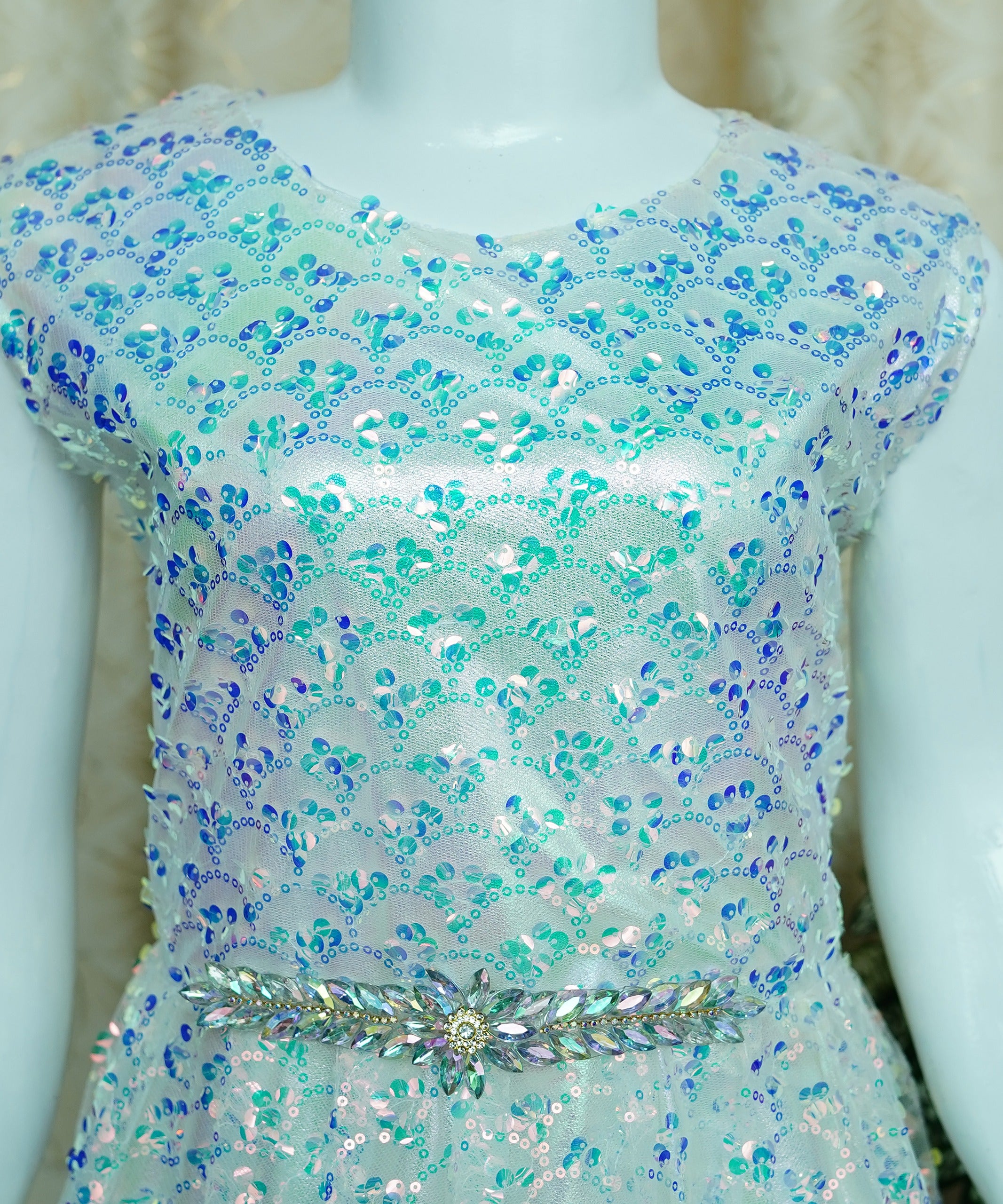 Girls Maxi Silver With Sleeves Attached - 1022